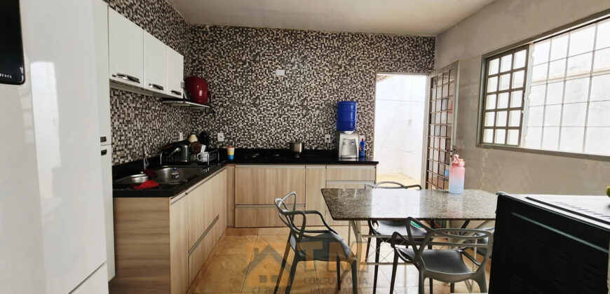 EXCELENTE CASA COM 3 QUARTOS, SUITE, NA LAJE, BAIRRO MORRO DA CRUZ, PERTO DO SUPERMERCADO CONQUISTA, EM SÃO SEBASTIÃO/DF.