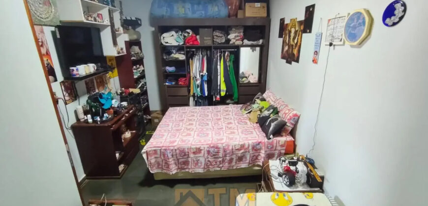 CASA NO BAIRRO CENTRO, PERTO DE PARADA DE ONIBUS E COMERCIO, EM SÃO SEBASTIÃO/DF .