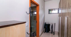 Casa Moderna à Venda no Jardim Botânico Encante-se com esta belíssima casa moderna, projetada para oferecer conforto, sofisticação e qualidade de vida em uma das regiões mais valorizadas do Jardim Botânico de Brasília.