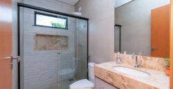 Casa Moderna à Venda no Jardim Botânico Encante-se com esta belíssima casa moderna, projetada para oferecer conforto, sofisticação e qualidade de vida em uma das regiões mais valorizadas do Jardim Botânico de Brasília.