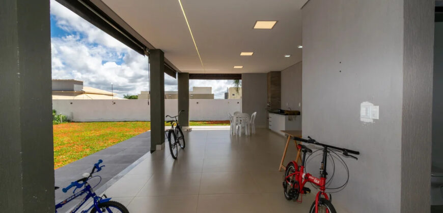 Casa Moderna à Venda no Jardim Botânico Encante-se com esta belíssima casa moderna, projetada para oferecer conforto, sofisticação e qualidade de vida em uma das regiões mais valorizadas do Jardim Botânico de Brasília.