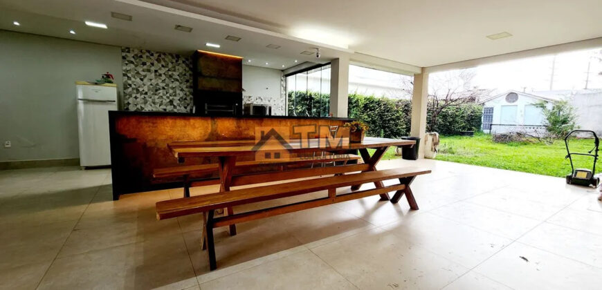 Casa com 3 Quartos, Suítes, Condomínio Solar de Brasilia, proximo a ponte JK, no Jardim Botânico de Brasília /DF.