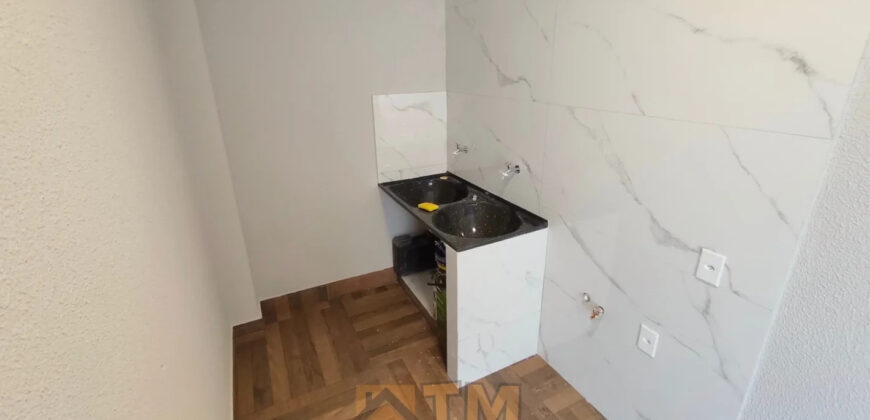 Maravilhosa Casa Alto Padrão, Moderna, Fino Acabamento, com 3 Quartos, Suíte, Condomínio Bem TI Vi, no Jardim Botânico Brasília /DF. Proximo ao Ouro Vermelho II.