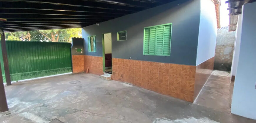 IMÓVEL COM 2 CASAS NO MESMO LOTE, NA RUA 25 DO BAIRRO SETOR TRADICIONAL, EM SÃO SEBASTIÃO/DF.