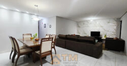 Maravilhoso Sobrado com 5 Quartos, sendo 1 Suíte, Armários Planejados, Piscina, Lotão com 270 metros, localizada no Bairro Morro da Cruz, há 20 metros da principal, em São Sebastião/DF.