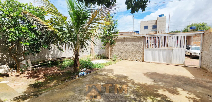 Excelente Casa com 2 Quartos, Bairro Morro da Cruz, São Sebastião/DF.