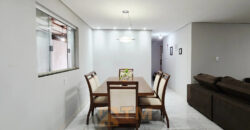 Maravilhoso Sobrado com 5 Quartos, sendo 1 Suíte, Armários Planejados, Piscina, Lotão com 270 metros, localizada no Bairro Morro da Cruz, há 20 metros da principal, em São Sebastião/DF.