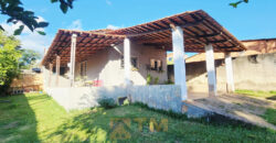 Excelente Casa com 3 Quartos, Suíte, mais uma kit nos fundos, lote vazado com 520 metros, São Sebastião /DF.