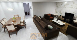 Maravilhoso Sobrado com 5 Quartos, sendo 1 Suíte, Armários Planejados, Piscina, Lotão com 270 metros, localizada no Bairro Morro da Cruz, há 20 metros da principal, em São Sebastião/DF.