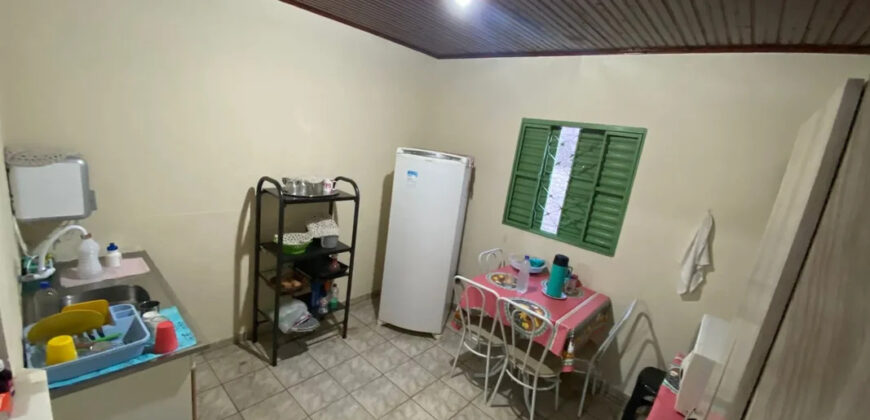 IMÓVEL COM 2 CASAS NO MESMO LOTE, NA RUA 25 DO BAIRRO SETOR TRADICIONAL, EM SÃO SEBASTIÃO/DF.