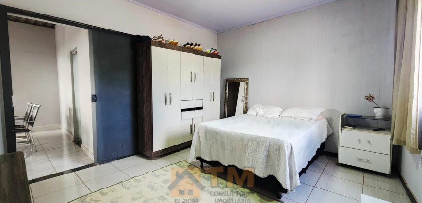 Maravilhoso Sobrado com 5 Quartos, sendo 1 Suíte, Armários Planejados, Piscina, Lotão com 270 metros, localizada no Bairro Morro da Cruz, há 20 metros da principal, em São Sebastião/DF.