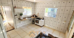 Excelente Casa com 3 Quartos, Suíte, mais uma kit nos fundos, lote vazado com 520 metros, São Sebastião /DF.