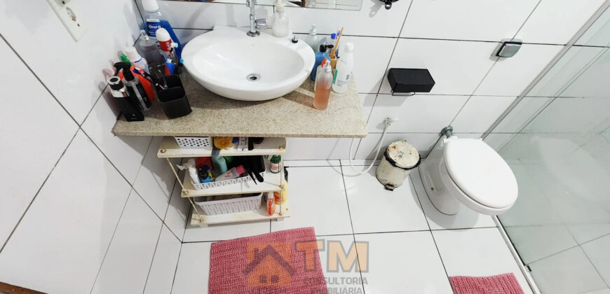 Excelente Casa com 3 Quartos, Suíte, mais uma kit nos fundos, lote vazado com 520 metros, São Sebastião /DF.