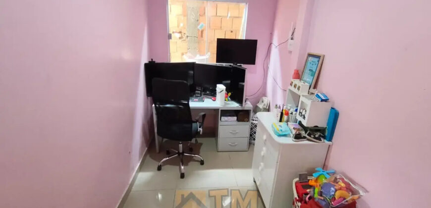 MARAVILHOSA Casa com 3 Quartos, no centro da cidade, em São Sebastião/DF. Perto de Parada de Onibus e Comercio.