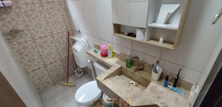 MARAVILHOSA Casa com 3 Quartos, no centro da cidade, em São Sebastião/DF. Perto de Parada de Onibus e Comercio.