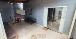 MARAVILHOSA Casa com 3 Quartos, no centro da cidade, em São Sebastião/DF. Perto de Parada de Onibus e Comercio.