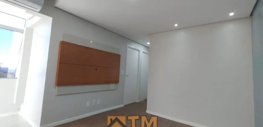 O CONDOMÍNIO JARDINS DAS ACÁCIAS POSSUI UMA EXCELENTE LOCALIZAÇÃO, PRÓXIMO A MERCADOS, FARMÁCIAS, POSTOS DE GASOLINA E PADARIAS, CONTA COM PORTARIA E RONDA 24HRS, E OFERECE CONFORTO E LAZER NOS PLAYGROUNDS PARA CRIANÇAS, CHURRASQUEIRA, QUADRA ESPORTIVA E SALA DE JOGOS.