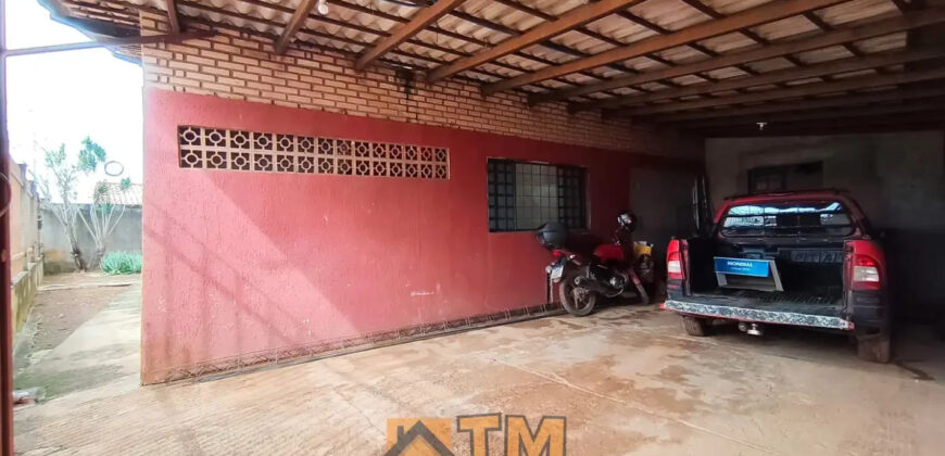 CASA COM 4 QUARTOS, NO BAIRRO MORRO DA CRUZ EM SÃO SEBASTIÃO DF. LOTE DE 400 METROS, PRÓXIMO A CHÁCARA DA ESCOLA MASTER.