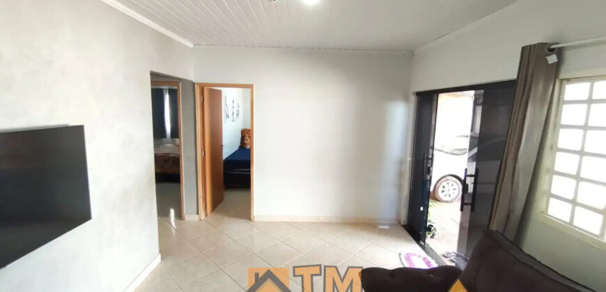 EXCELENTE CASA COM 2 QUARTOS, PROXIMO AO SUPER MERCADO CONQUISTA, E PARADA DE ONIBUS, NO BAIRRO MORRO DA CRUZ, EM SÃO SEBASTIÃO/DF.