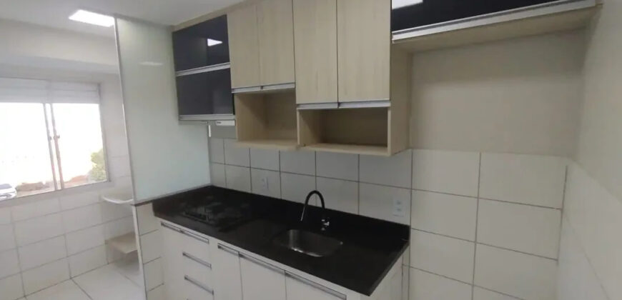 O CONDOMÍNIO JARDINS DAS ACÁCIAS POSSUI UMA EXCELENTE LOCALIZAÇÃO, PRÓXIMO A MERCADOS, FARMÁCIAS, POSTOS DE GASOLINA E PADARIAS, CONTA COM PORTARIA E RONDA 24HRS, E OFERECE CONFORTO E LAZER NOS PLAYGROUNDS PARA CRIANÇAS, CHURRASQUEIRA, QUADRA ESPORTIVA E SALA DE JOGOS.