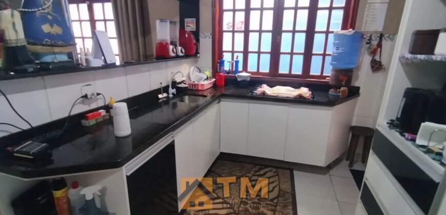 EXCELENTE CASA NA QD 204 DO BAIRRO RESIDENCIAL OESTE EM SÃO SEBASTIÃO/DF.