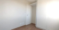 O CONDOMÍNIO JARDINS DAS ACÁCIAS POSSUI UMA EXCELENTE LOCALIZAÇÃO, PRÓXIMO A MERCADOS, FARMÁCIAS, POSTOS DE GASOLINA E PADARIAS, CONTA COM PORTARIA E RONDA 24HRS, E OFERECE CONFORTO E LAZER NOS PLAYGROUNDS PARA CRIANÇAS, CHURRASQUEIRA, QUADRA ESPORTIVA E SALA DE JOGOS.