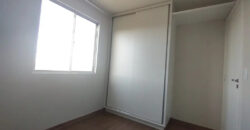 O CONDOMÍNIO JARDINS DAS ACÁCIAS POSSUI UMA EXCELENTE LOCALIZAÇÃO, PRÓXIMO A MERCADOS, FARMÁCIAS, POSTOS DE GASOLINA E PADARIAS, CONTA COM PORTARIA E RONDA 24HRS, E OFERECE CONFORTO E LAZER NOS PLAYGROUNDS PARA CRIANÇAS, CHURRASQUEIRA, QUADRA ESPORTIVA E SALA DE JOGOS.