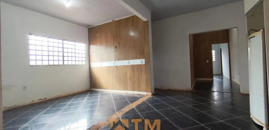 CASA COM 4 QUARTOS, NO BAIRRO MORRO DA CRUZ EM SÃO SEBASTIÃO DF. LOTE DE 400 METROS, PRÓXIMO A CHÁCARA DA ESCOLA MASTER.