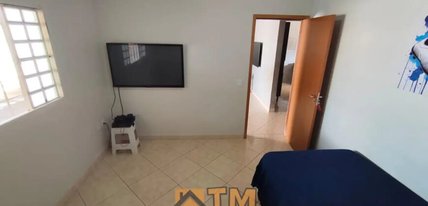 EXCELENTE CASA COM 2 QUARTOS, PROXIMO AO SUPER MERCADO CONQUISTA, E PARADA DE ONIBUS, NO BAIRRO MORRO DA CRUZ, EM SÃO SEBASTIÃO/DF.