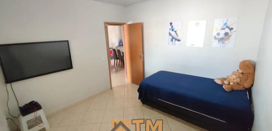 EXCELENTE CASA COM 2 QUARTOS, PROXIMO AO SUPER MERCADO CONQUISTA, E PARADA DE ONIBUS, NO BAIRRO MORRO DA CRUZ, EM SÃO SEBASTIÃO/DF.