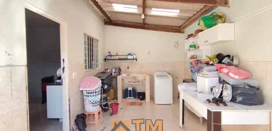 EXCELENTE CASA COM 2 QUARTOS, PROXIMO AO SUPER MERCADO CONQUISTA, E PARADA DE ONIBUS, NO BAIRRO MORRO DA CRUZ, EM SÃO SEBASTIÃO/DF.