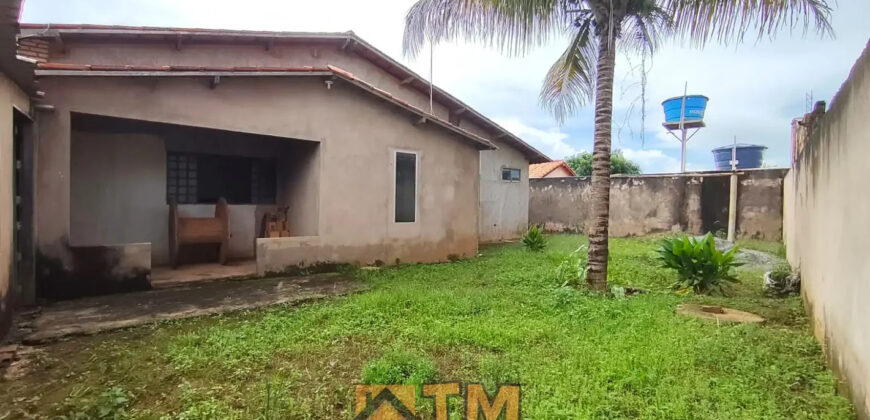 CASA COM 4 QUARTOS, NO BAIRRO MORRO DA CRUZ EM SÃO SEBASTIÃO DF. LOTE DE 400 METROS, PRÓXIMO A CHÁCARA DA ESCOLA MASTER.