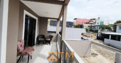 IMAGINE MORAR EM UMA CASA DE ALTO PADRÃO NO CONDOMÍNIO QUINTA DOS IPÊS, LOCALIZADO NO TRANQUILO BAIRRO JARDIM BOTÂNICO, EM BRASÍLIA. COM 3 DORMITÓRIOS, SENDO 2 SUÍTES, ESTE IMÓVEL COMBINA CONFORTO, PRATICIDADE E UM ESTILO DE VIDA SOFISTICADO, PERFEITO PARA QUEM BUSCA ESPAÇO E QUALIDADE DE VIDA PERTO DO OURO VERMELHO II.