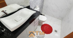 IMAGINE MORAR EM UMA CASA DE ALTO PADRÃO NO CONDOMÍNIO QUINTA DOS IPÊS, LOCALIZADO NO TRANQUILO BAIRRO JARDIM BOTÂNICO, EM BRASÍLIA. COM 3 DORMITÓRIOS, SENDO 2 SUÍTES, ESTE IMÓVEL COMBINA CONFORTO, PRATICIDADE E UM ESTILO DE VIDA SOFISTICADO, PERFEITO PARA QUEM BUSCA ESPAÇO E QUALIDADE DE VIDA PERTO DO OURO VERMELHO II.