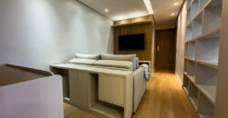 Descubra um aconchegante apartamento totalmente decorado para você, todo com mobília nova. Uma linda vista, bem localizado, oferece o equilíbrio perfeito entre conforto e praticidade para seu estilo de vida, em uma das melhores quadras da Asa Norte, SQN 314, em Brasília/DF.