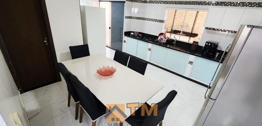 MARAVILHOSO SOBRADO COM FINO ACABAMENTO, COM ARMÁRIOS PLANEJADOS, PORCELANATO, COM 2 LAJES, ESTRUTURA PARA MAIS 1 ANDAR, NO BAIRRO RESIDENCIAL VITÓRIA, EM SÃO SEBASTIÃO/DF.