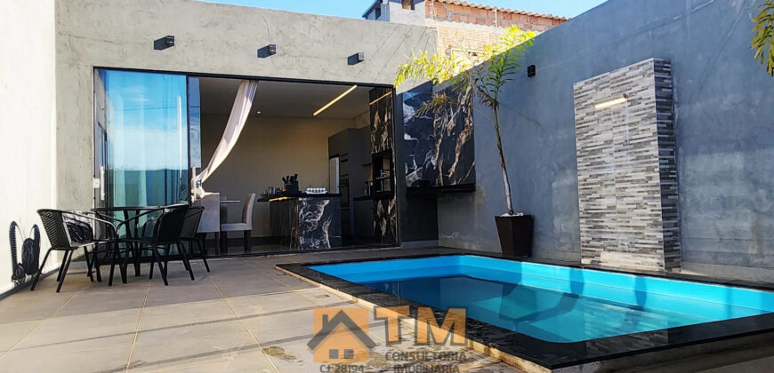 CASA SLIM E MODERNA À VENDA NO CAPÃO, PRÓXIMA À BR, PERTO DA REGIONA DE ENSINO, EM SÃO SEBASTIÃO/DF, COM PROJETO CONTEMPORÂNEO, AMBIENTES INTEGRADOS E EXCELENTE ÁREA DE LAZER.