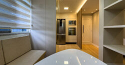 Descubra um aconchegante apartamento totalmente decorado para você, todo com mobília nova. Uma linda vista, bem localizado, oferece o equilíbrio perfeito entre conforto e praticidade para seu estilo de vida, em uma das melhores quadras da Asa Norte, SQN 314, em Brasília/DF.