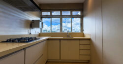 Descubra um aconchegante apartamento totalmente decorado para você, todo com mobília nova. Uma linda vista, bem localizado, oferece o equilíbrio perfeito entre conforto e praticidade para seu estilo de vida, em uma das melhores quadras da Asa Norte, SQN 314, em Brasília/DF.