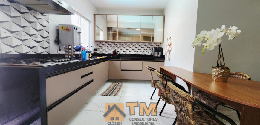 MARAVILHOSO SOBRADO COM 4 QUARTOS, SUITES, FINO ACABAMENTO, COM ARMÁRIOS PLANEJADOS, PORCELANATO, PISCINA, CHURRASQUEIRA, NO BAIRRO RESIDENCIAL OESTE, EM SÃO SEBASTIÃO/DF.