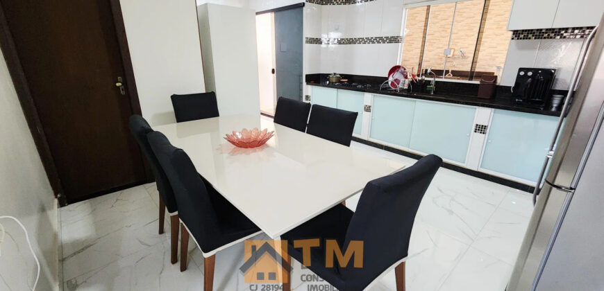 MARAVILHOSO SOBRADO COM FINO ACABAMENTO, COM ARMÁRIOS PLANEJADOS, PORCELANATO, COM 2 LAJES, ESTRUTURA PARA MAIS 1 ANDAR, NO BAIRRO RESIDENCIAL VITÓRIA, EM SÃO SEBASTIÃO/DF.