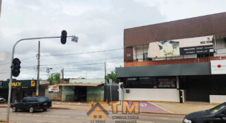 EXCELENTE LOTE COMERCIAL, NA PRINCIPAL AVENIDA DA CIDADE, ABAIXO DA PADARIA PAPIU, E DO SETOR DE FARMACIA, AO LADO DO SUSHI MANIA.