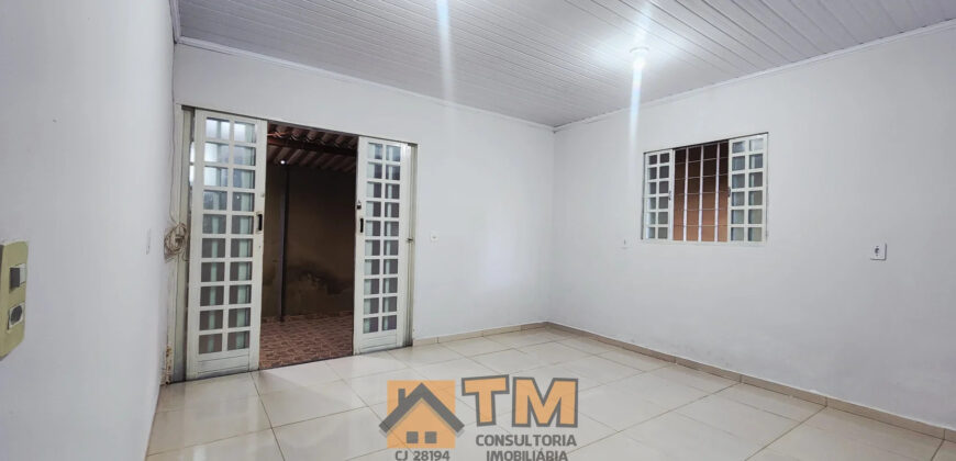 CASA COM 3 QUARTOS, MAIS UMA KIT, BEM LOCALIZADA, NO BAIRRO MORRO AZUL, ENTRADA DA CIDADE, EM SÃO SEBASTIÃO/DF.