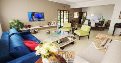 EXCELENTE CHACARA, COM LINDOS JARDINS, PARA QUEM BUSCA PAZ, TRANQUILADADE, LOCAL DE DESCANÇO, E CONTATO COM A NATUREZA, ALÉM DE UMA LINDA CASA PARA O CONFORTO DA FAMÍLIA.