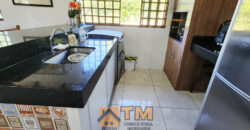 EXCELENTE CHACARA, COM LINDOS JARDINS, PARA QUEM BUSCA PAZ, TRANQUILADADE, LOCAL DE DESCANÇO, E CONTATO COM A NATUREZA, ALÉM DE UMA LINDA CASA PARA O CONFORTO DA FAMÍLIA.