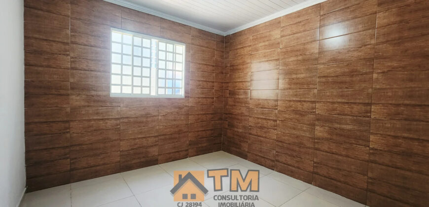 CASA COM 3 QUARTOS, MAIS UMA KIT, BEM LOCALIZADA, NO BAIRRO MORRO AZUL, ENTRADA DA CIDADE, EM SÃO SEBASTIÃO/DF.