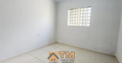 CASA COM 3 QUARTOS, MAIS UMA KIT, BEM LOCALIZADA, NO BAIRRO MORRO AZUL, ENTRADA DA CIDADE, EM SÃO SEBASTIÃO/DF.