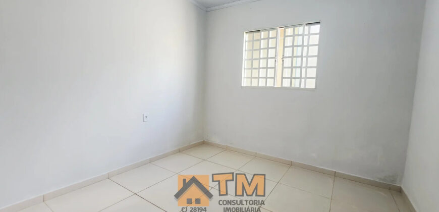 CASA COM 3 QUARTOS, MAIS UMA KIT, BEM LOCALIZADA, NO BAIRRO MORRO AZUL, ENTRADA DA CIDADE, EM SÃO SEBASTIÃO/DF.