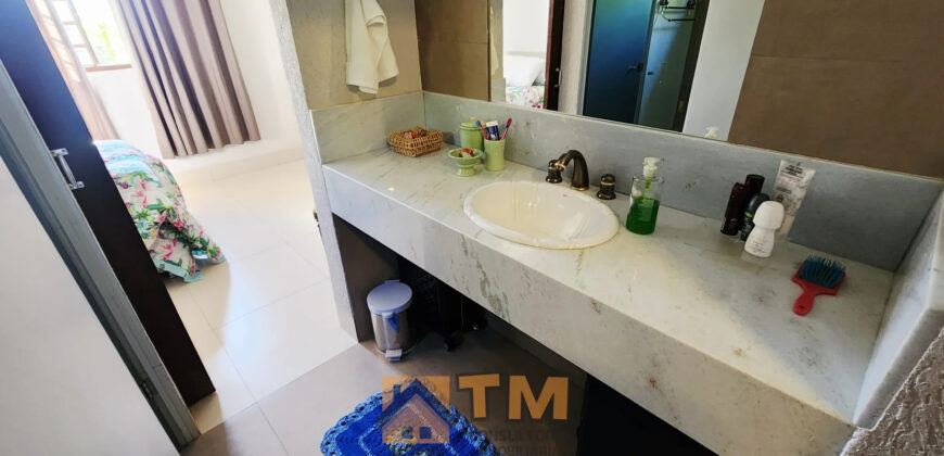 EXCELENTE CHACARA, COM LINDOS JARDINS, PARA QUEM BUSCA PAZ, TRANQUILADADE, LOCAL DE DESCANÇO, E CONTATO COM A NATUREZA, ALÉM DE UMA LINDA CASA PARA O CONFORTO DA FAMÍLIA.