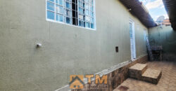 CASA COM 3 QUARTOS, MAIS UMA KIT, BEM LOCALIZADA, NO BAIRRO MORRO AZUL, ENTRADA DA CIDADE, EM SÃO SEBASTIÃO/DF.